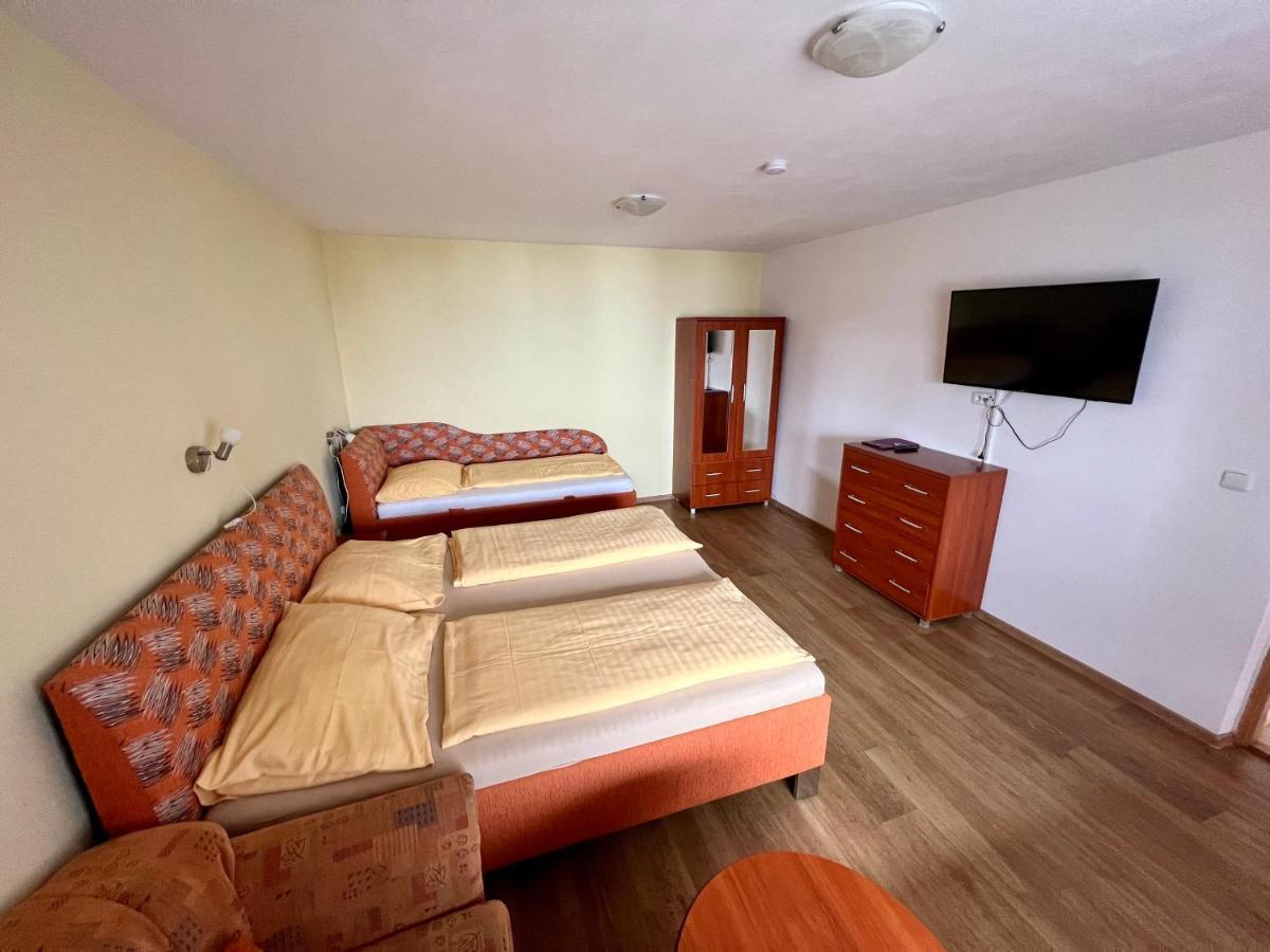 Horsky Hotel Paprsek Старе-Место Экстерьер фото