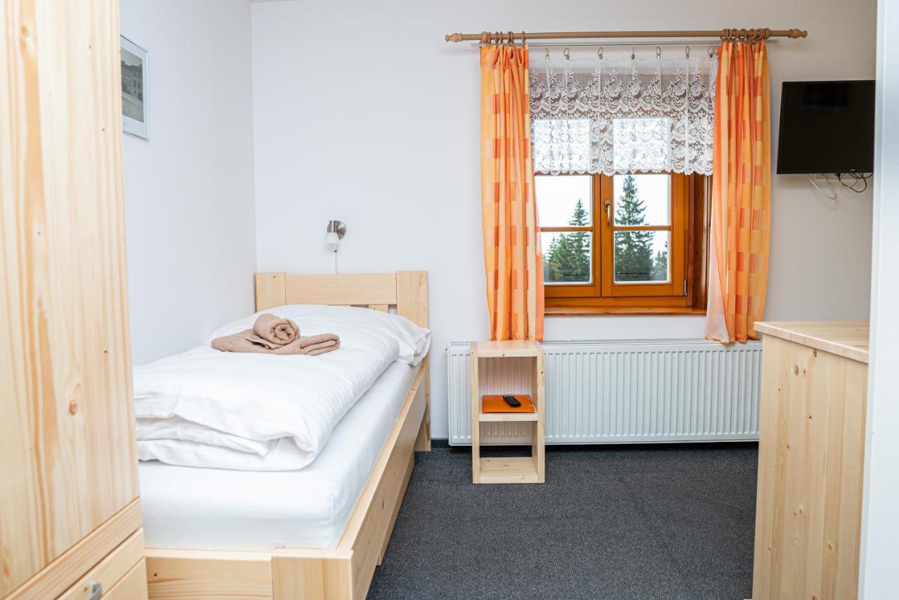 Horsky Hotel Paprsek Старе-Место Экстерьер фото