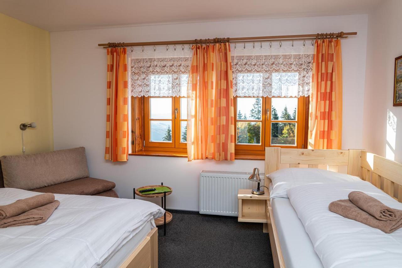 Horsky Hotel Paprsek Старе-Место Экстерьер фото